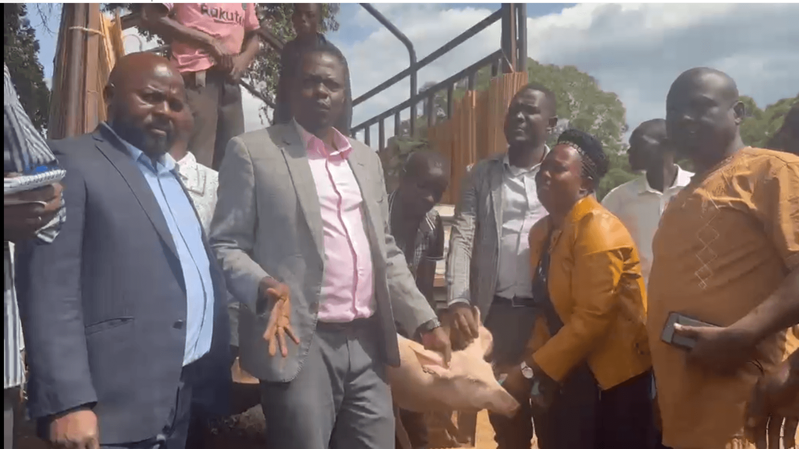 VIDEO: Leaders in Namisindwa District commissioned the distribution of piglets