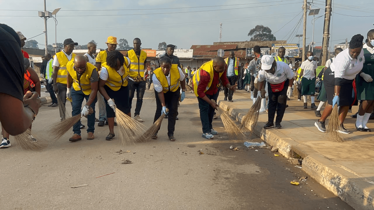 Hon. Balaam Arrives in Fort Portal for National Cleaning Days Launch