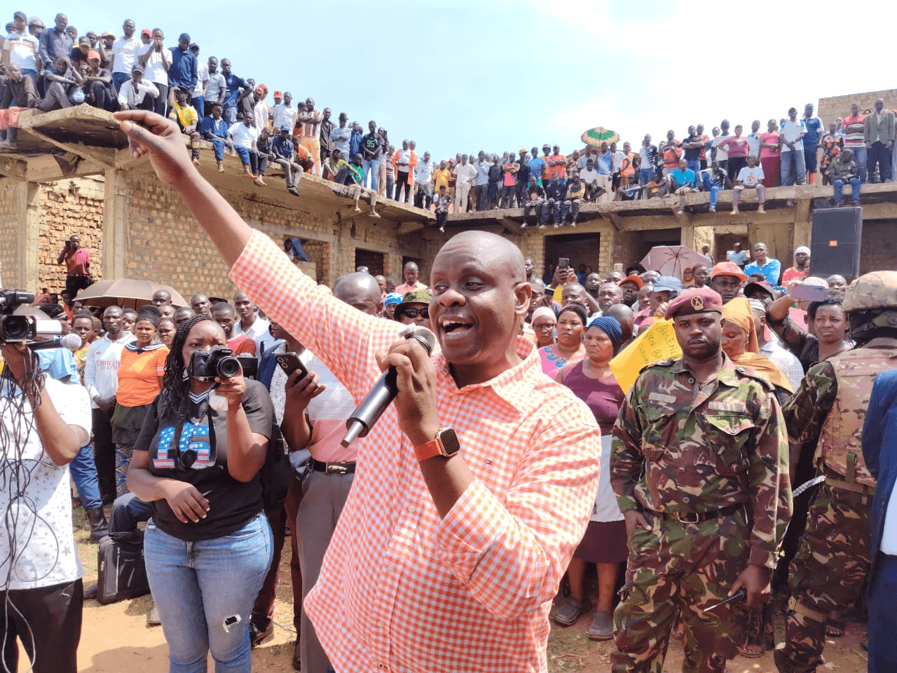 EXISTING MARKET COMMITTEE DISSOLVED AS MINISTER BALAAM MOVES TO RESTORE ORDER