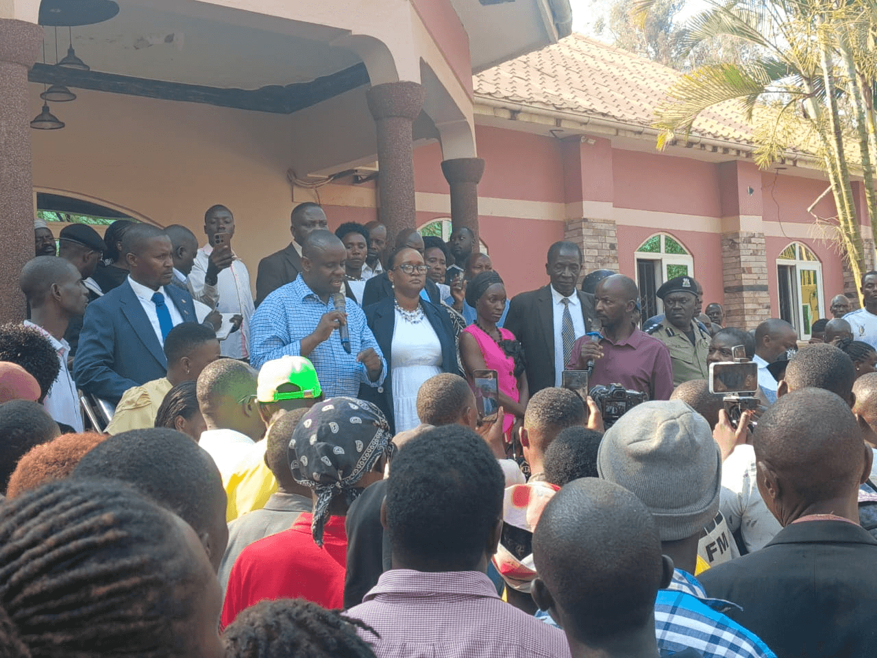 Hon. Balaam Updates Residents on Key Resolutions from the Special Council Sitting